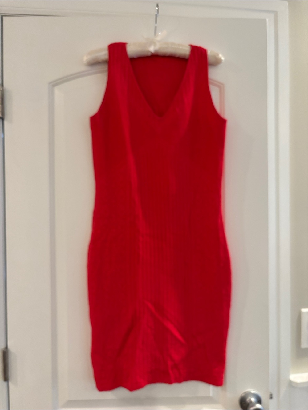Guess Sleeveless V-Neck Red Mini Dress